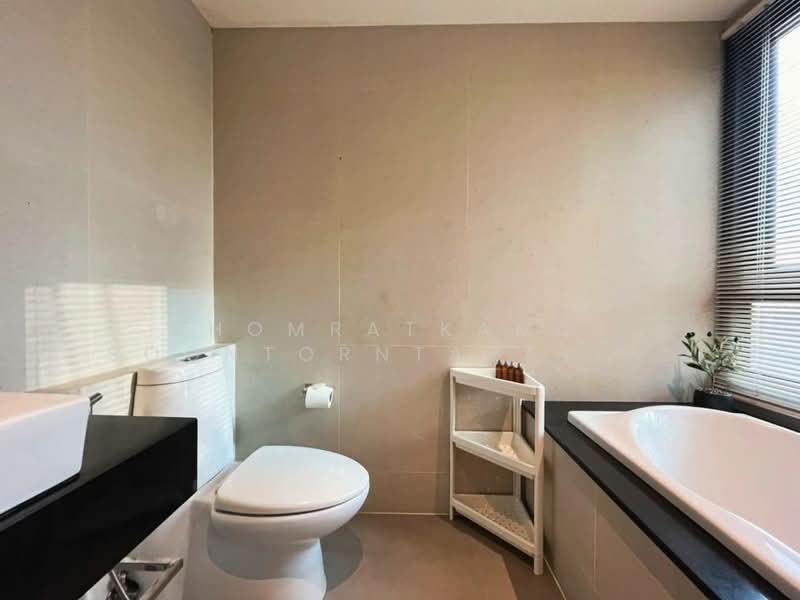 Socio Reference 61, Bangkok, Sukhumvit 61, Khlongtoei Nua, Watthana, Bangkok, 2 Bedrooms, 68 sqm, Condo For Rent, by Chomratkamol Soontorntarawong (Gor), 500157248 - DDproperty.com