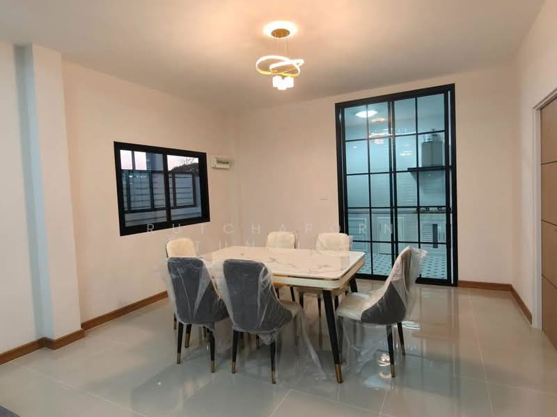 บ้านสวยให้เช่า – ใกล้ 89 พลาซ่า เพียง 10 นาที ค่าเช่า 32,000 บาท / เดือน รหัสทรัพย์ : No.15H834, Chiang Mai, Tha Wang Tal, Saraphi, Chiang Mai, 4 Bedrooms, 150 sqm, Single Detached House For Rent, by Rutchaporn Tunsiri, 500157271 - DDproperty.com