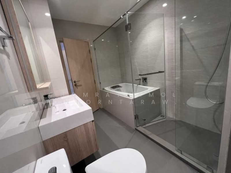 Maru Ekkamai 2, Bangkok, 70-5 Sukhumvit 63 Road, Phra Kanong Nua, Watthana, Bangkok, 2 Bedrooms, 54 sqm, Condo For Rent, by Chomratkamol Soontorntarawong (Gor), 500157314 - DDproperty.com