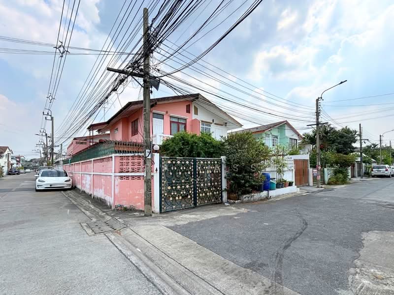 หลักสี่แลนด์ ดอนเมือง, กรุงเทพ, โกสุมรวมใจ 39, สีกัน, ดอนเมือง, กรุงเทพ, 150 ตร.ม., บ้านแฝด ขาย, โดย Punpapa Rassamee, 500157317 - DDproperty.com