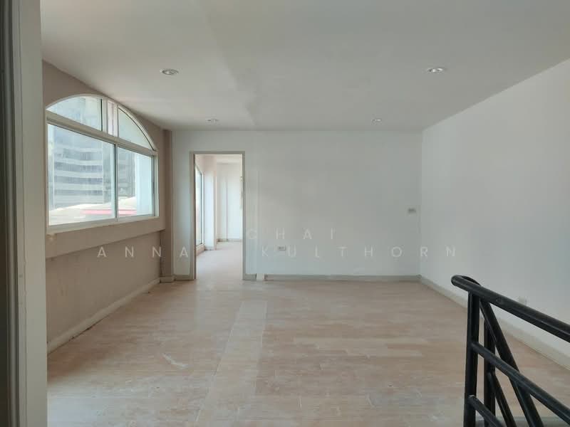 สีลม พลาซ่า, กรุงเทพ, สีลม, บางรัก, กรุงเทพ, 240 ตร.ม., ตึกแถว-อาคารพาณิชย์ ให้เช่า, โดย Vichai Annavakulthorn, 500157346 - DDproperty.com