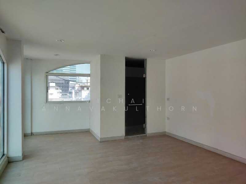 Silom Plaza, Bangkok, Silom, Bang Rak, Bangkok, , 240 sqm, Shophouse For Rent, by Vichai  Annavakulthorn, 500157346 - DDproperty.com