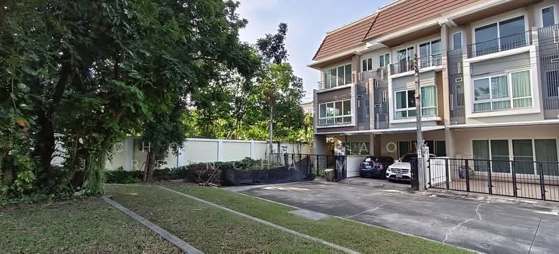 Urban Sathorn : หมู่บ้านเออร์เบิน สาทร, กรุงเทพ, ถนนราชพฤกษ์, บางจาก, ภาษีเจริญ, กรุงเทพ, 204 ตร.ม., ทาวน์เฮ้าส์ ขาย, โดย Chompoopraow Jarernchaimondtree, 500157355 - DDproperty.com