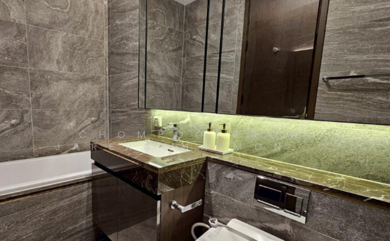 The Esse Sukhumvit 36, Bangkok, Soi Sukhumvit 36, Sukhumvit Road, Phra Kanong, Khlong Toei, Bangkok, 1 Bedroom, 38 sqm, Condo For Rent, by Chompoopraow Jarernchaimondtree, 500157378 - DDproperty.com