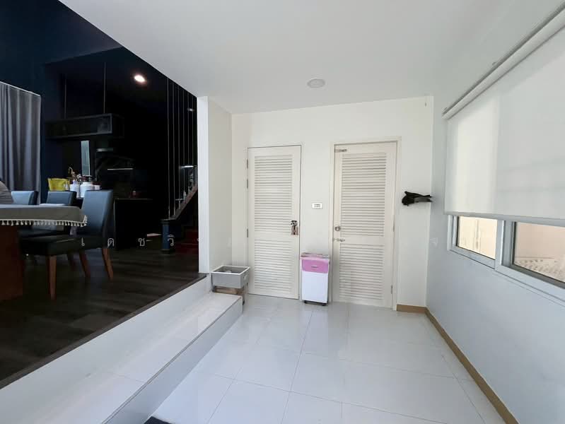 Crystal Ville : คริสตัลวิลล์, กรุงเทพ, ถนนประดิษฐ์มนูธรรม (เลียบด่วน), ลาดพร้าว, ลาดพร้าว, กรุงเทพ, 200 ตร.ม., บ้านแฝด ขาย, โดย เดชวิทย์ แจ้งสัจจา, 500157380 - DDproperty.com