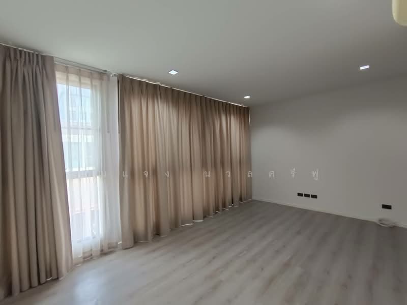 Baan Klang Muang Ratchayothin, Bangkok, 464 Phahonyothin Alley, Sena Nikhom, Chatuchak, Bangkok, 3 Bedrooms, 280 sqm, Townhouse For Rent, by คุณแจง นวลศรีฟู, 500157401 - DDproperty.com