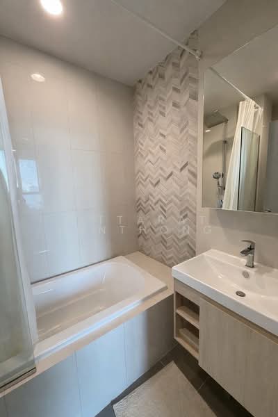 Oka Haus Sukhumvit 36, Bangkok, 3399 Rama 4 Road, Khong Tan, Khlong Toei, Bangkok, 1 Bedroom, 35 sqm, Condo For Sale, by Jittarat Kunthong, 500157404 - DDproperty.com