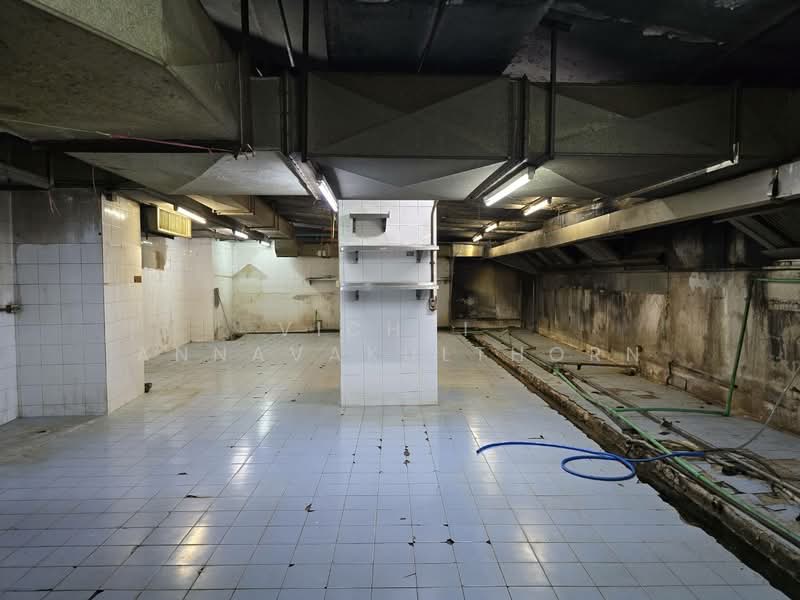 Wall Street Tower, Bangkok, Suriyawong, Bang Rak, Bangkok, , 507 sqm, Business For Rent, by Vichai  Annavakulthorn, 500157422 - DDproperty.com