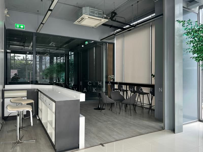 อาคารโชว์รูมให้เช่า เพชรบุรีตัดใหม่, กรุงเทพ, สวนหลวง, สวนหลวง, กรุงเทพ, 2,800 ตร.ม., พื้นที่ขายของ ให้เช่า, โดย Vichai Annavakulthorn, 500157436 - DDproperty.com