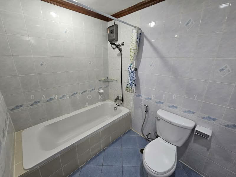 Top View Tower, Bangkok, Soi Sukhumvit 59, Khlong Tan Nua, Watthana, Bangkok, 3 Bedrooms, 100 sqm, Condo For Rent, by BANGKOK PROPERTY AGENTS, 500157461 - DDproperty.com