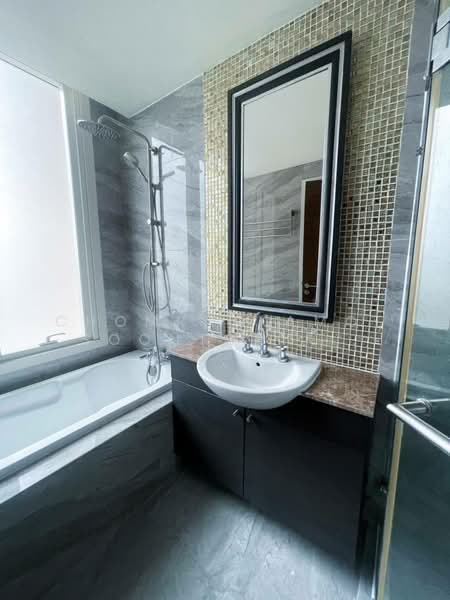 Watermark Chaophraya, Bangkok, Soi Charoennakorn 39-41, Charoennakorn Road, Bang Lam Phu Lang, Khlong San, Bangkok, 2 Bedrooms, 92 sqm, Condo For Rent, by Chomratkamol Soontorntarawong (Gor), 500157465 - DDproperty.com