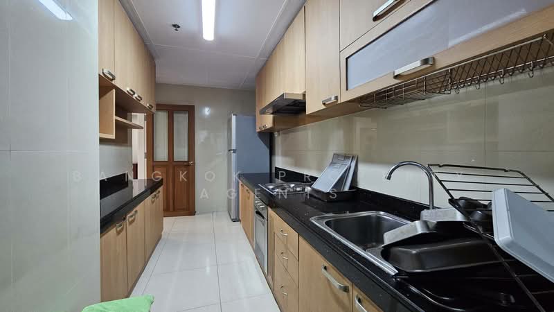 Top View Tower, Bangkok, Soi Sukhumvit 59, Khlong Tan Nua, Watthana, Bangkok, 3 Bedrooms, 130 sqm, Condo For Rent, by BANGKOK PROPERTY AGENTS, 500157467 - DDproperty.com