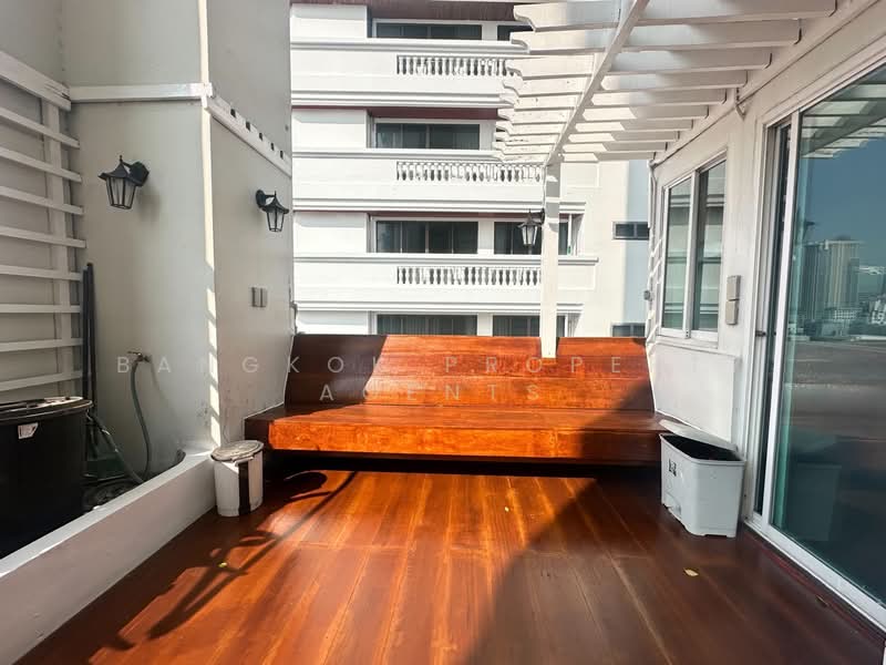 Crystal Garden, Bangkok, 217 Sukhumvit 4 Alley, Khlong Toei, Khlong Toei, Bangkok, 4 Bedrooms, 220 sqm, Condo For Rent, by BANGKOK PROPERTY AGENTS, 500157479 - DDproperty.com