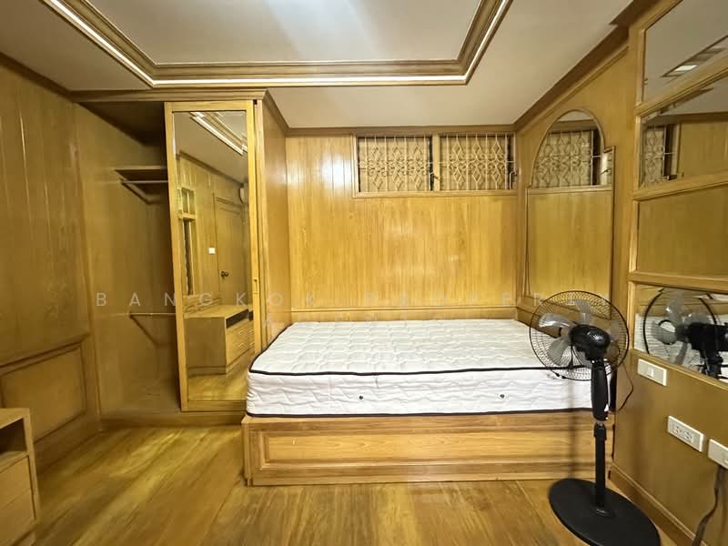 Crystal Garden Condominium : คริสตัล การ์เด้น, กรุงเทพ, 217 ถนนสุขุมวิท ซอย 4, คลองเตย, คลองเตย, กรุงเทพ, 220 ตร.ม., คอนโด ให้เช่า, โดย BANGKOK PROPERTY AGENTS, 500157479 - DDproperty.com