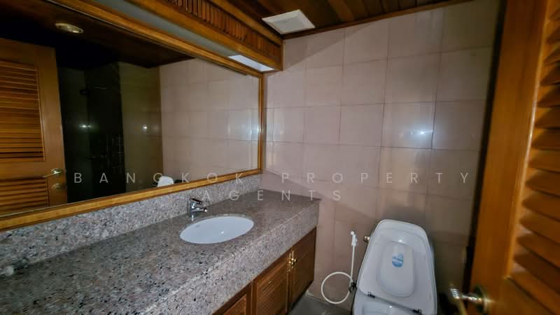 Lake Avenue Sukhumvit 16, Bangkok, Soi Sammitr Sukhumvit Road, Khlong Tan Nua, Watthana, Bangkok, 2 Bedrooms, 126 sqm, Condo For Rent, by BANGKOK PROPERTY AGENTS, 500157490 - DDproperty.com