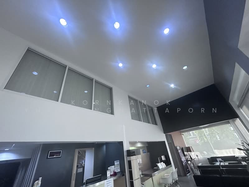 Land + Beauty Clinic Business for sale, 3 Building+ 1 Single house (392 sq.wa) Parking, Bangkok, ถนนเสนานิคม, Sena Nikhom, Chatuchak, Bangkok, , 1,568 sqm, Land For Sale, by Kornkanok Yuenyonghattaporn, 500157499 - DDproperty.com