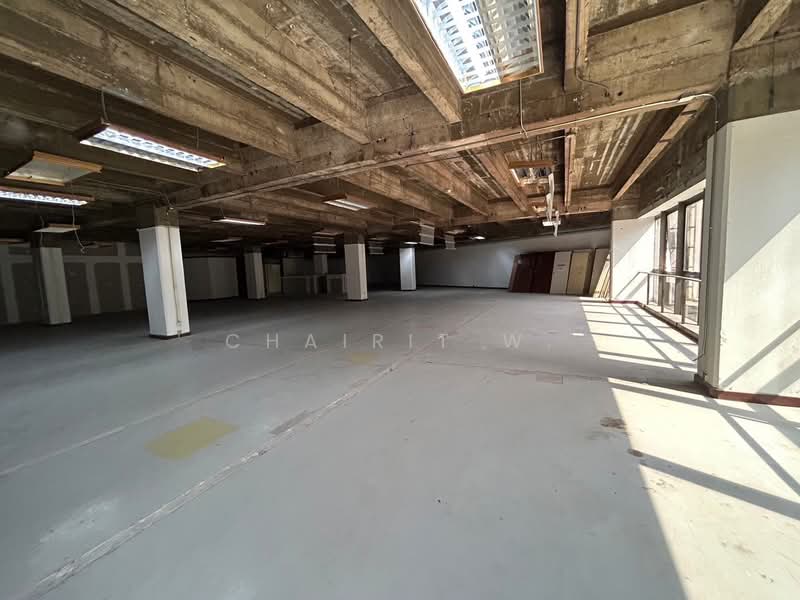 For rent - Office & Showroom at Rama 4 Close to MRT Hua Lamphong, Bangkok, พระราม4, Maha Phrutharam, Bang Rak, Bangkok, , 214 sqm, Office Space For Rent, by Chairit Wong, 500157500 - DDproperty.com