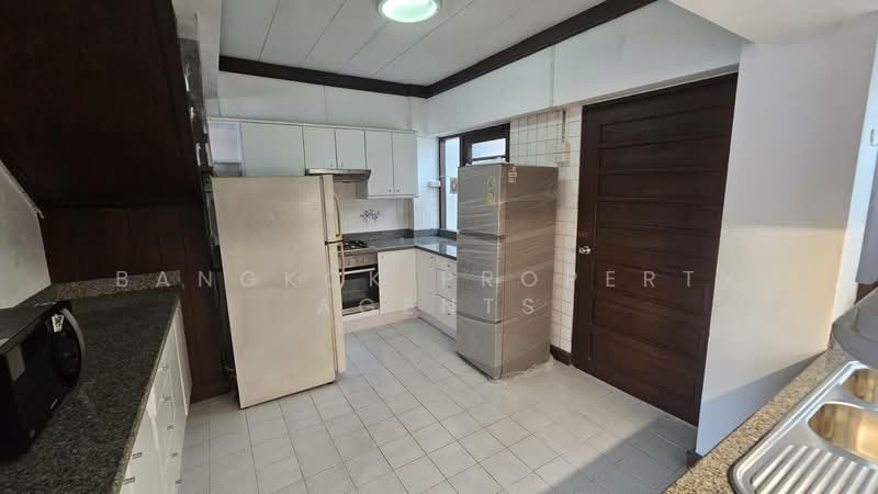Yada Residential, Bangkok, 16 Phrom Sak Alley, Khlong Tan Nua, Watthana, Bangkok, 3 Bedrooms, 212 sqm, Condo For Rent, by BANGKOK PROPERTY AGENTS, 500157504 - DDproperty.com