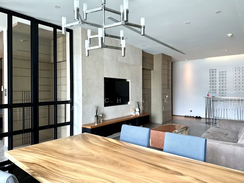 The Park Chidlom, Bangkok, 1 Petchaburi Road, Pathum Wan, Pathum Wan, Bangkok, 2 Bedrooms, 145 sqm, Condo For Sale, by Jomchanok Aswavibul, 500157570 - DDproperty.com