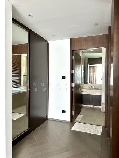 The Park Chidlom, Bangkok, 1 Petchaburi Road, Pathum Wan, Pathum Wan, Bangkok, 2 Bedrooms, 145 sqm, Condo For Sale, by Jomchanok Aswavibul, 500157570 - DDproperty.com