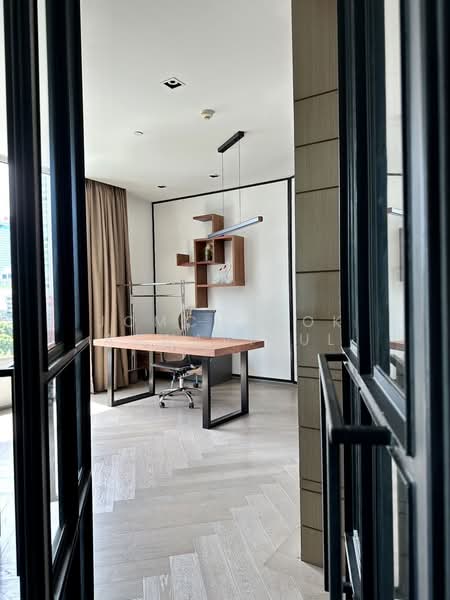 The Park Chidlom, Bangkok, 1 Petchaburi Road, Pathum Wan, Pathum Wan, Bangkok, 2 Bedrooms, 145 sqm, Condo For Sale, by Jomchanok Aswavibul, 500157570 - DDproperty.com