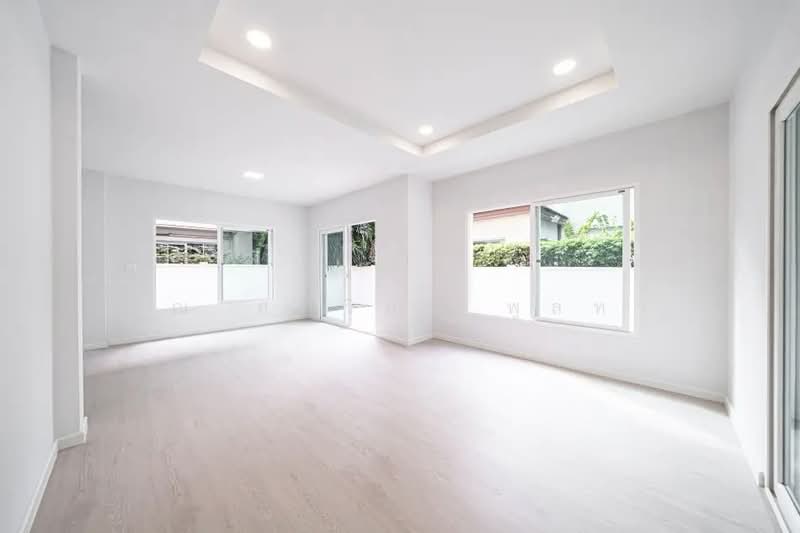 The Centro Watcharapol, Bangkok, Sukhaphiban 5 Road, O-Ngoen, Sai Mai, Bangkok, 3 Bedrooms, 171 sqm, Single Detached House For Sale, by คุณ ศศิวิภา พูลทา, 500157576 - DDproperty.com