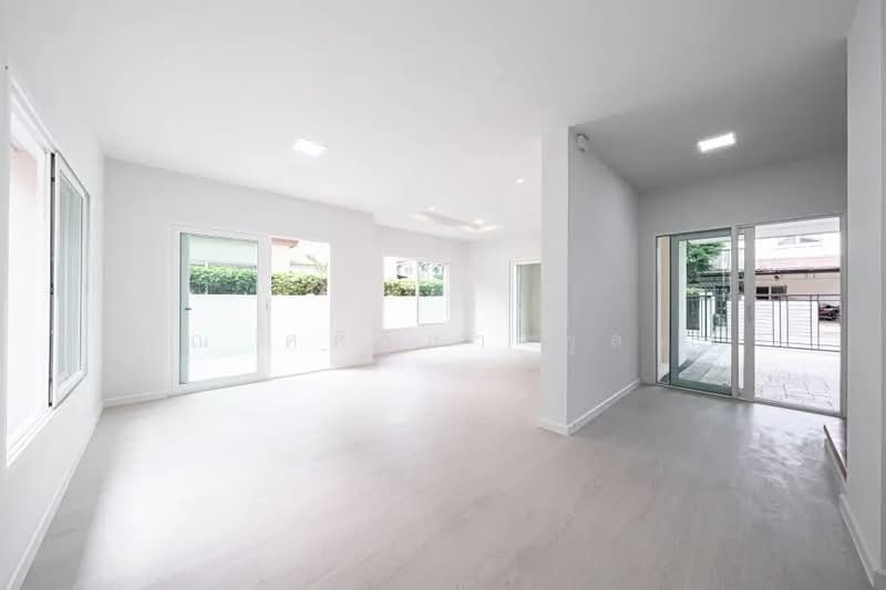 The Centro Watcharapol, Bangkok, Sukhaphiban 5 Road, O-Ngoen, Sai Mai, Bangkok, 3 Bedrooms, 171 sqm, Single Detached House For Sale, by คุณ ศศิวิภา พูลทา, 500157576 - DDproperty.com