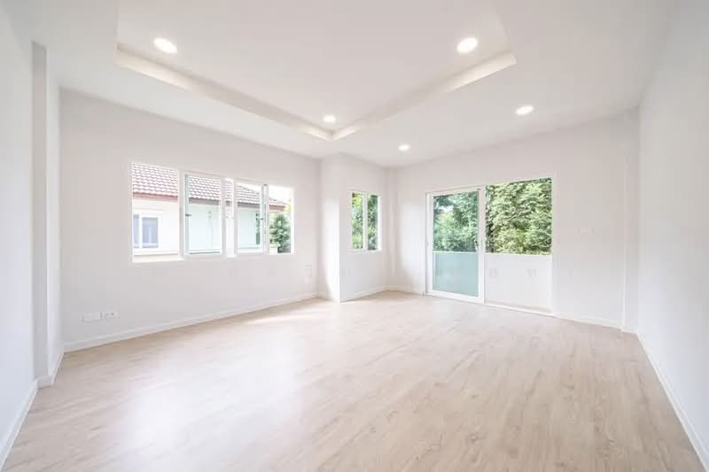 The Centro Watcharapol, Bangkok, Sukhaphiban 5 Road, O-Ngoen, Sai Mai, Bangkok, 3 Bedrooms, 171 sqm, Single Detached House For Sale, by คุณ ศศิวิภา พูลทา, 500157576 - DDproperty.com