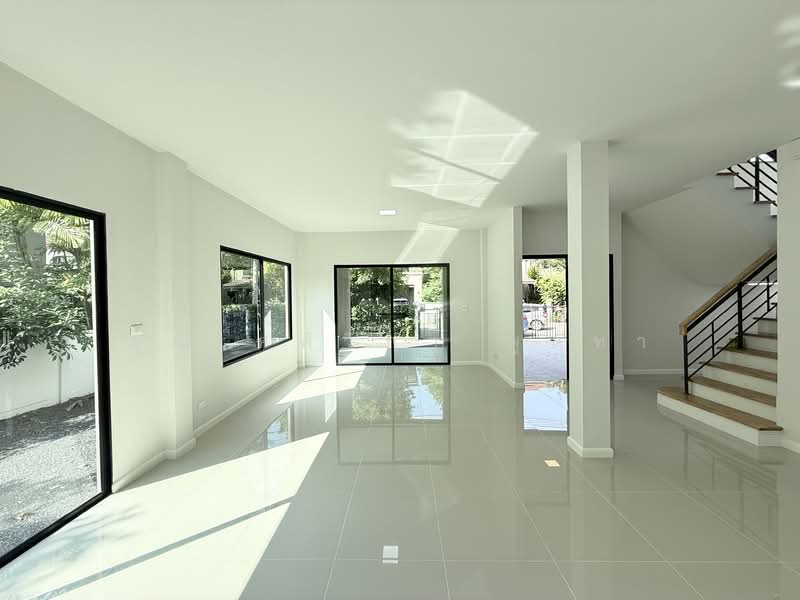 The Centro Watcharapol, Bangkok, Sukhaphiban 5 Road, O-Ngoen, Sai Mai, Bangkok, 3 Bedrooms, 171 sqm, Single Detached House For Sale, by คุณ ศศิวิภา พูลทา, 500157576 - DDproperty.com