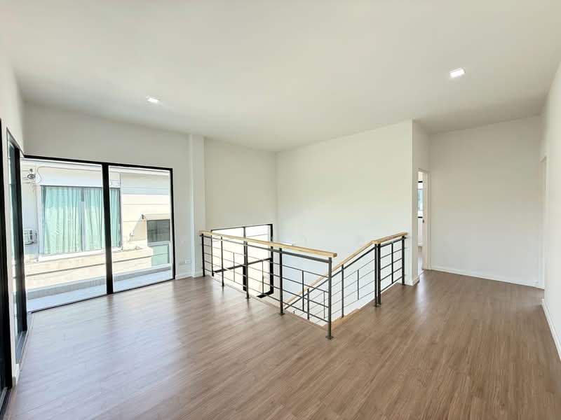 The Centro Watcharapol, Bangkok, Sukhaphiban 5 Road, O-Ngoen, Sai Mai, Bangkok, 3 Bedrooms, 171 sqm, Single Detached House For Sale, by คุณ ศศิวิภา พูลทา, 500157576 - DDproperty.com