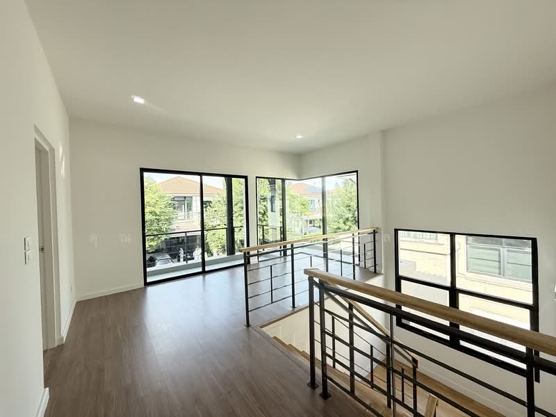 The Centro Watcharapol, Bangkok, Sukhaphiban 5 Road, O-Ngoen, Sai Mai, Bangkok, 3 Bedrooms, 171 sqm, Single Detached House For Sale, by คุณ ศศิวิภา พูลทา, 500157576 - DDproperty.com