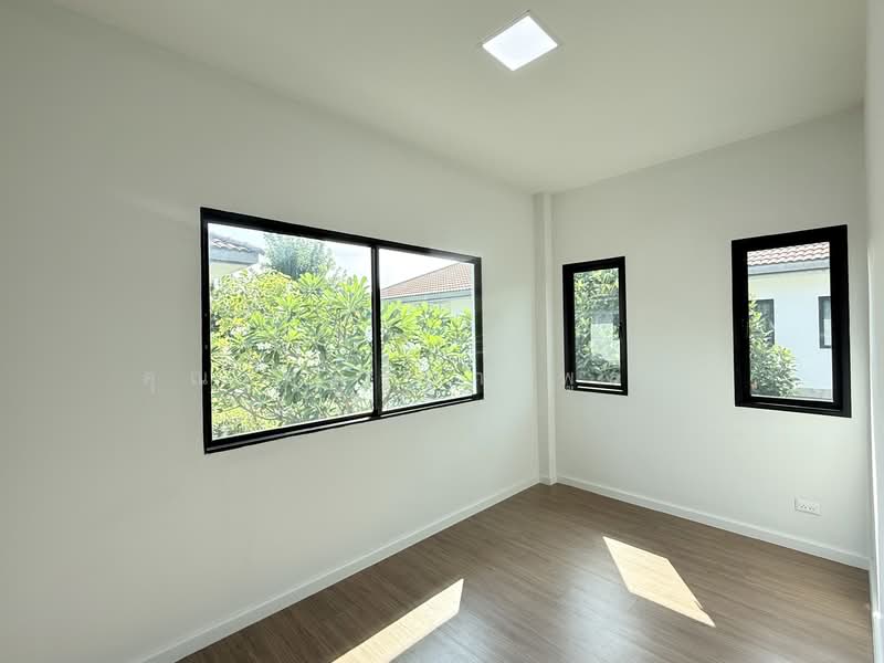 The Centro Watcharapol, Bangkok, Sukhaphiban 5 Road, O-Ngoen, Sai Mai, Bangkok, 3 Bedrooms, 171 sqm, Single Detached House For Sale, by คุณ ศศิวิภา พูลทา, 500157576 - DDproperty.com