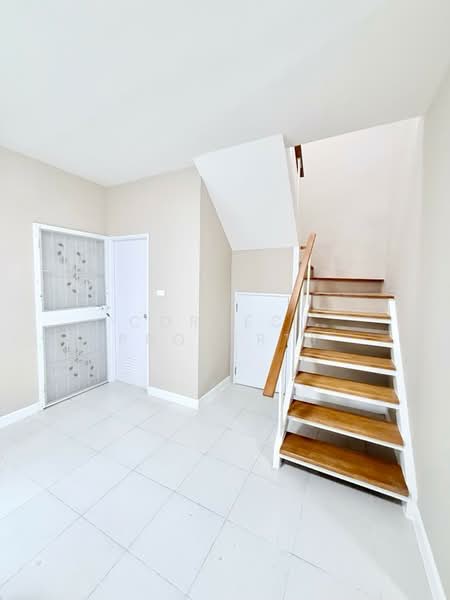 Areeya The Color 1, Bangkok, Lat Pla Khao Road, Chorake Bua, Lat Phrao, Bangkok, 3 Bedrooms, 200 sqm, Townhouse For Rent, by Correct Property, 500157615 - DDproperty.com