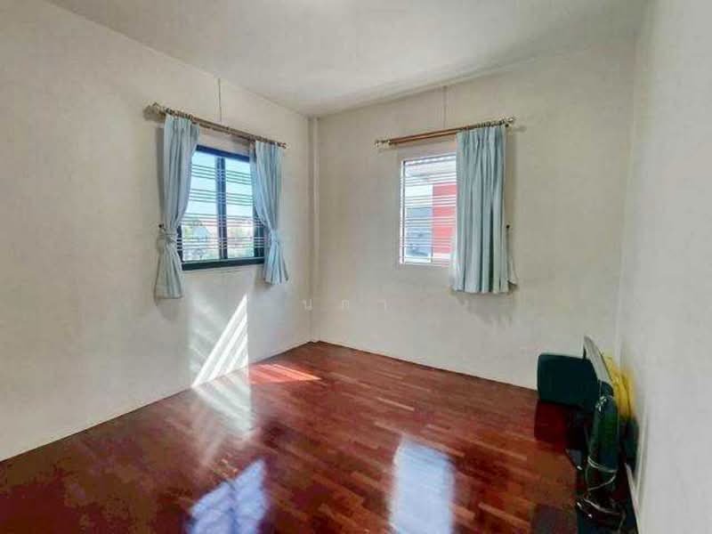 ทาวน์เฮ้าส์ให้เช่า ทำเลดี เดินทางสะดวก, Pathum Thani, Lat Sawai, Lam Luk Ka, Pathum Thani, 3 Bedrooms, 38 sqm, Townhouse For Rent, by นภา, 500157618 - DDproperty.com