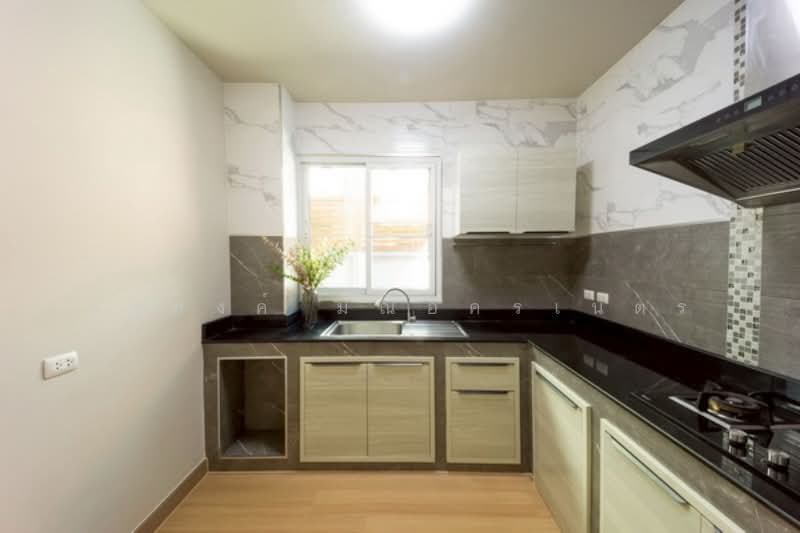 บารานี เรสซิเดนซ์ รังสิต คลอง 3 : Baranee Residence Rangsit-Khlong 3, ปทุมธานี, คลองสาม, คลองหลวง, ปทุมธานี, 220 ตร.ม., บ้านเดี่ยว ให้เช่า, โดย นัฐพงค์ มณีอัครเนตร, 500157663 - DDproperty.com