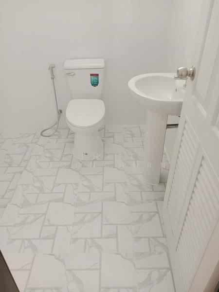 Detached House, Near KIS International School, Huai Khwang, Bangkok, Samsen Nok, Huai Khwang, Bangkok, 3 Bedrooms, 200 sqm, Single Detached House For Rent, by Thiti Boonchurn, 500157677 - DDproperty.com