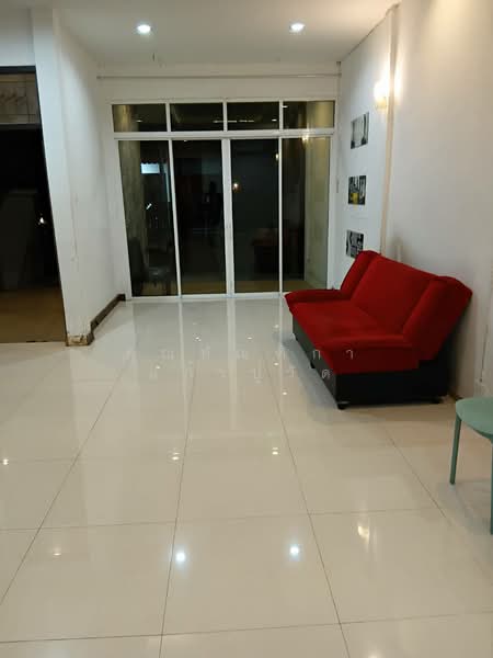 บ้านเช่าถ.วิภาวดี2 ใหล้ม.หอการค้าใกล้สสถานีตำรวจห้วยขวาง, กรุงเทพ, ดินแดง, ดินแดง, กรุงเทพ, 520 ตร.ม., ทาวน์เฮ้าส์ ให้เช่า, โดย คุณทัณฑิกา แก้วปู่วัด, 500157697 - DDproperty.com