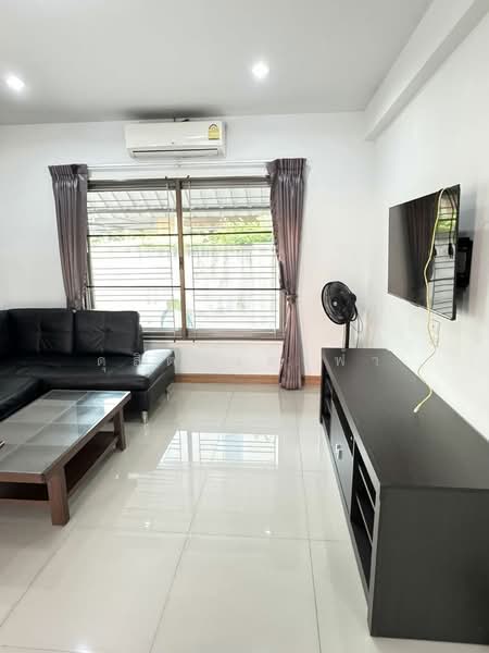 ให้เช่าบ้านเดี่ยว ม.เฮ้าส์ออฟคานารี สวนเสือ ศรีราชา, Chon Buri (Pattaya), Surasak, Si Racha, Chon Buri (Pattaya), 3 Bedrooms, 200 sqm, Single Detached House For Rent, by Dusit Saengfa, 500157710 - DDproperty.com