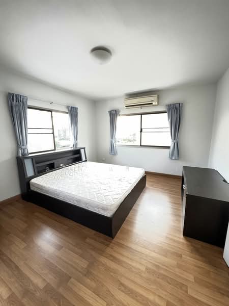 ให้เช่าบ้านเดี่ยว ม.เฮ้าส์ออฟคานารี สวนเสือ ศรีราชา, Chon Buri (Pattaya), Surasak, Si Racha, Chon Buri (Pattaya), 3 Bedrooms, 200 sqm, Single Detached House For Rent, by Dusit Saengfa, 500157710 - DDproperty.com