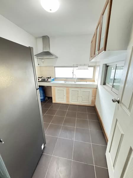 ให้เช่าบ้านเดี่ยว ม.เฮ้าส์ออฟคานารี สวนเสือ ศรีราชา, ชลบุรี, สุรศักดิ์, ศรีราชา, ชลบุรี, 200 ตร.ม., บ้านเดี่ยว ให้เช่า, โดย ดุสิต แสงฟ้า, 500157710 - DDproperty.com