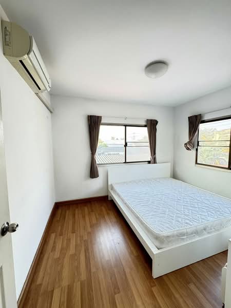 ให้เช่าบ้านเดี่ยว ม.เฮ้าส์ออฟคานารี สวนเสือ ศรีราชา, Chon Buri (Pattaya), Surasak, Si Racha, Chon Buri (Pattaya), 3 Bedrooms, 200 sqm, Single Detached House For Rent, by Dusit Saengfa, 500157710 - DDproperty.com