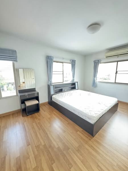 ให้เช่าบ้านเดี่ยว ม.เฮ้าส์ออฟคานารี สวนเสือ ศรีราชา, Chon Buri (Pattaya), Surasak, Si Racha, Chon Buri (Pattaya), 3 Bedrooms, 200 sqm, Single Detached House For Rent, by Dusit Saengfa, 500157710 - DDproperty.com