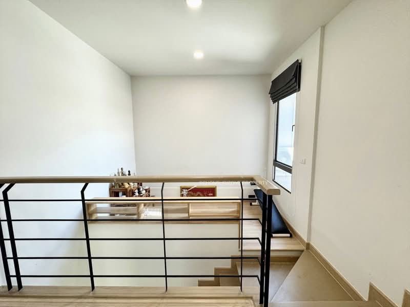 ขายบ้านเดี่ยว ม.ริมเขาบางพระ ศรีราชา แต่งครบ พร้อมอยู่, ชลบุรี, บางพระ, ศรีราชา, ชลบุรี, 120 ตร.ม., บ้านเดี่ยว ขาย, โดย ดุสิต แสงฟ้า, 500157716 - DDproperty.com