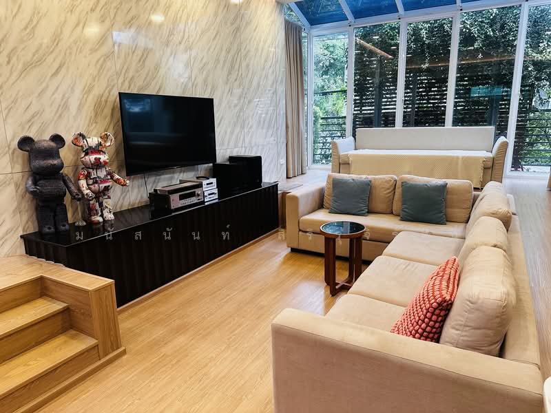 Noble Tara Pattanakarn, Bangkok, 2046 Pattanakarn Road, Suan Luang, Suan Luang, Bangkok, 3 Bedrooms, 328 sqm, Single Detached House For Sale, by มนัสนันท์ สิริรุจิรัตน์, 500157740 - DDproperty.com