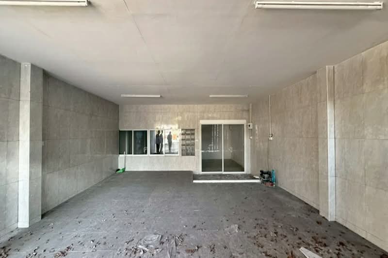 ขาย - ขายทาวน์เฮาส์ 2ชั้น ซอยบางบอน 1/11 รีโนเวทใหม่ 27 ตร.วา, กรุงเทพ