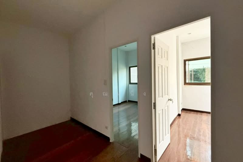 ขาย - ขายทาวน์เฮาส์ 2ชั้น ซอยบางบอน 1/11 รีโนเวทใหม่ 27 ตร.วา, กรุงเทพ