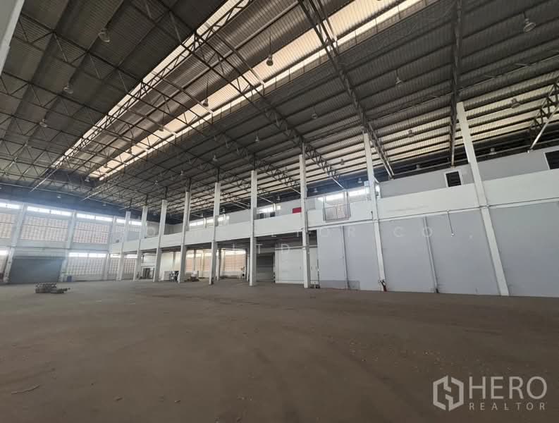 ให้เช่าโรงงานพร้อมโกดังและสำนักงาน 3 ชั้น นิคมอุตสาหกรรมลาดกระบัง กรุงเทพ hre00238, กรุงเทพ, ลำปลาทิว, ลาดกระบัง, กรุงเทพ, 7,668 ตร.ม., โกดัง-โรงงาน ให้เช่า, โดย Hero Realtor Co., Ltd., 500157753 - DDproperty.com