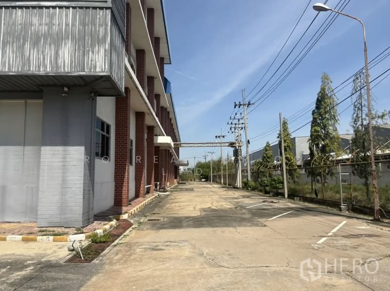 ให้เช่าโรงงานพร้อมโกดังและสำนักงาน 3 ชั้น นิคมอุตสาหกรรมลาดกระบัง กรุงเทพ hre00238, กรุงเทพ, ลำปลาทิว, ลาดกระบัง, กรุงเทพ, 7,668 ตร.ม., โกดัง-โรงงาน ให้เช่า, โดย Hero Realtor Co., Ltd., 500157753 - DDproperty.com
