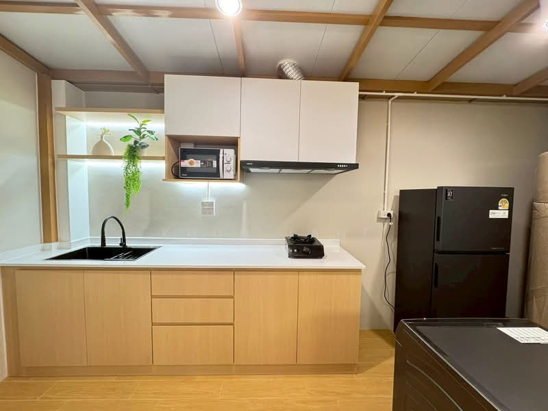 PLEX Onnut - Wongwaen, Bangkok, Sukhaphiban 2 Road, Dok Mai, Prawet, Bangkok, 3 Bedrooms, 150 sqm, Townhouse For Rent, by Khun Jane, 500157785 - DDproperty.com