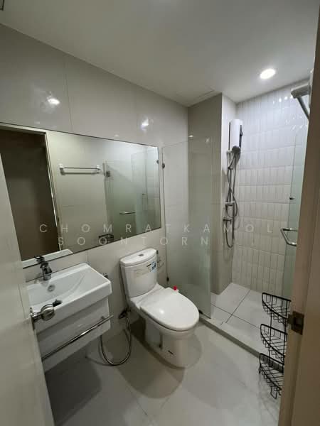 Life Asoke, Bangkok, Asoke-Dindang Road, Bang Kapi, Huai Khwang, Bangkok, 1 Bedroom, 30 sqm, Condo For Rent, by Chomratkamol Soontorntarawong (Gor), 500157799 - DDproperty.com